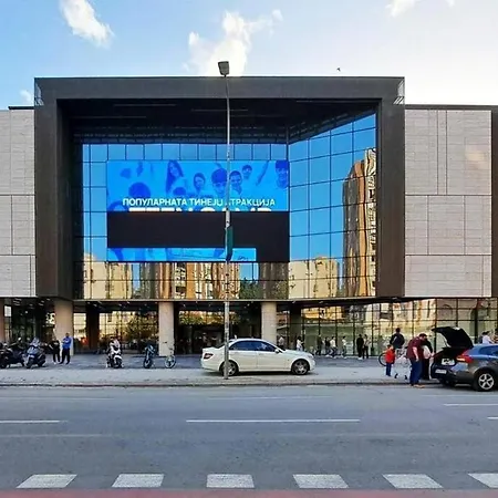 Diamond Limak, The Point Apartment